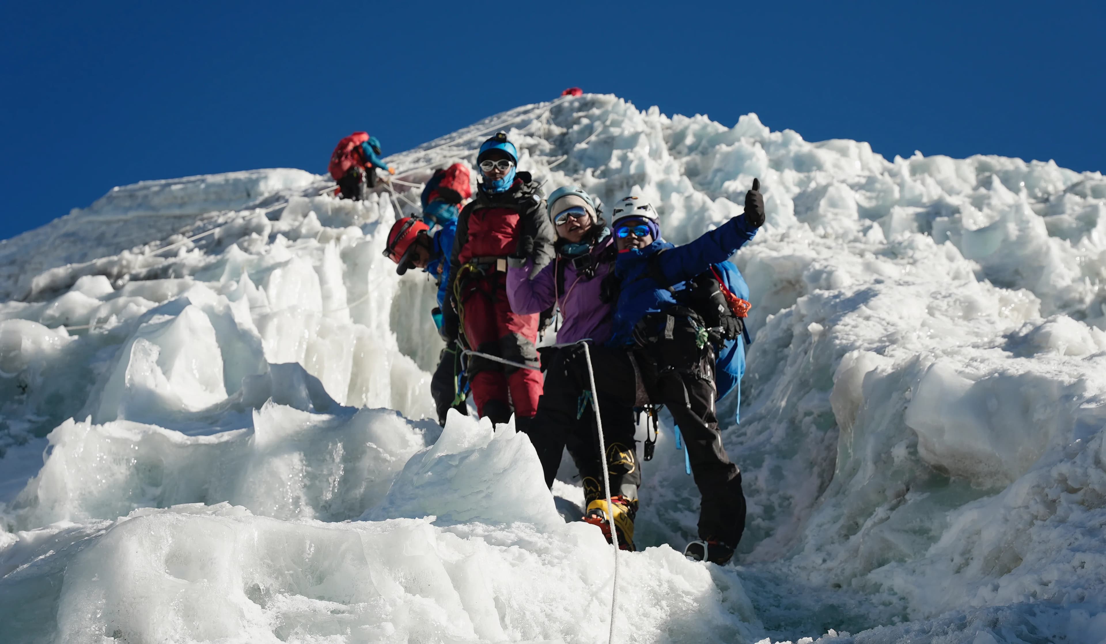 3 Peaks - Mera - Island - Lobuche with Everest Base Camp