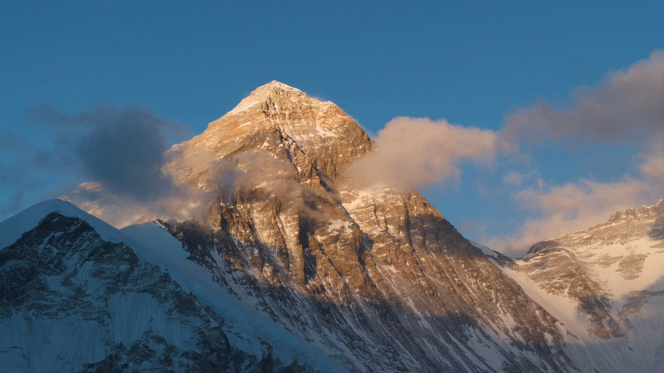 Pisang Peak